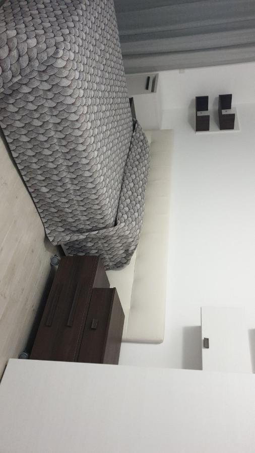 Iris Home 梅坦蓬托 外观 照片